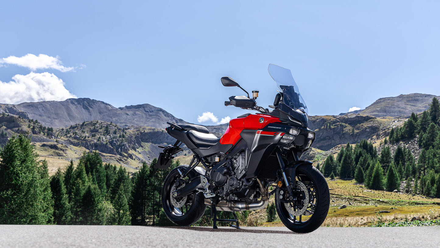 2025 Yamaha Tracer 900