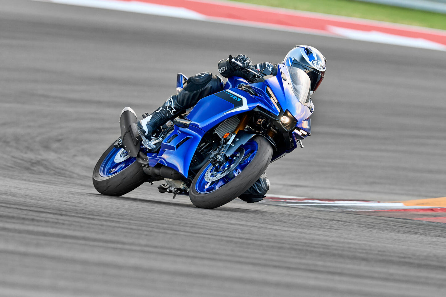 2025 Yamaha R3