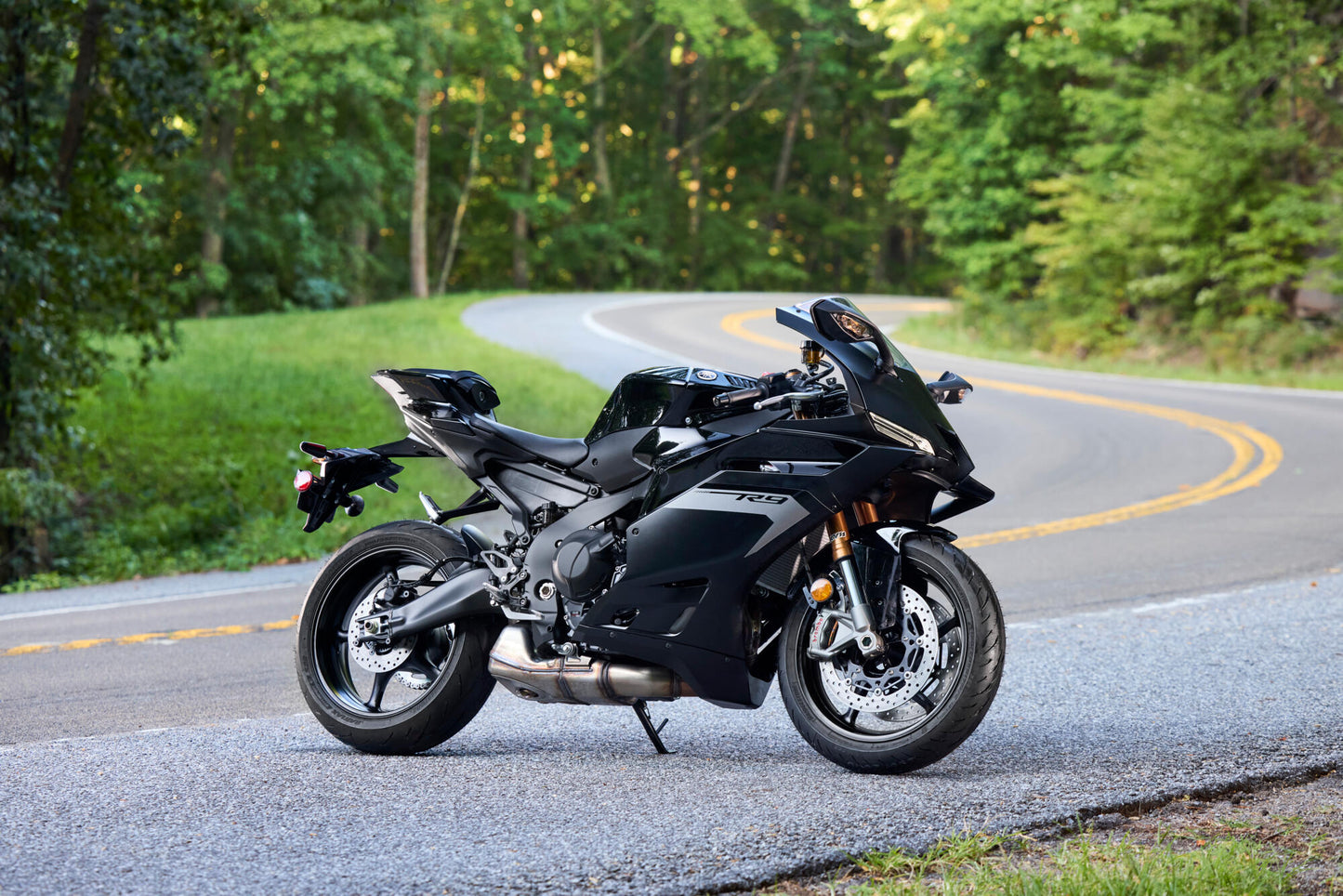 2025 Yamaha R9