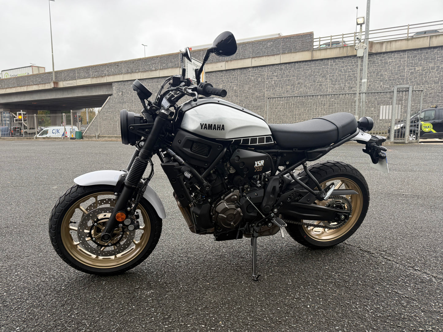2025 Yamaha XSR 700 Legacy - 1KM From New