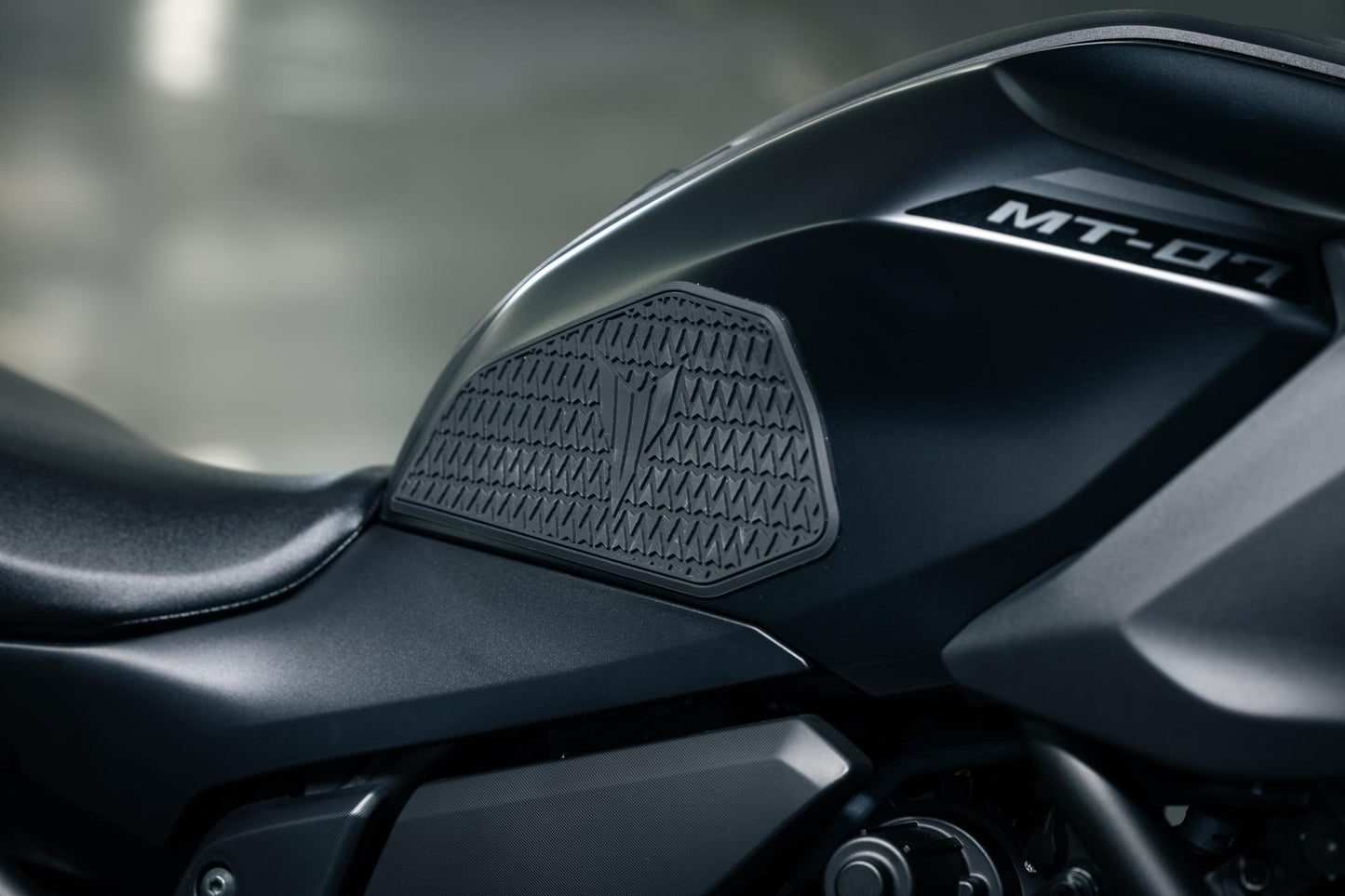 Yamaha MT-07 2025+ Tank Side Pads