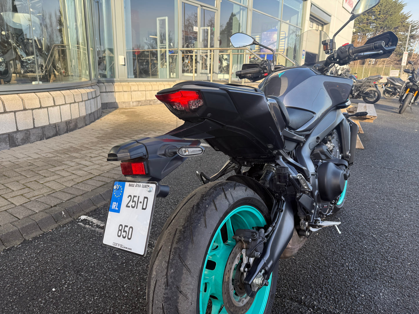 2025 Yamaha MT-09 Y-AMT