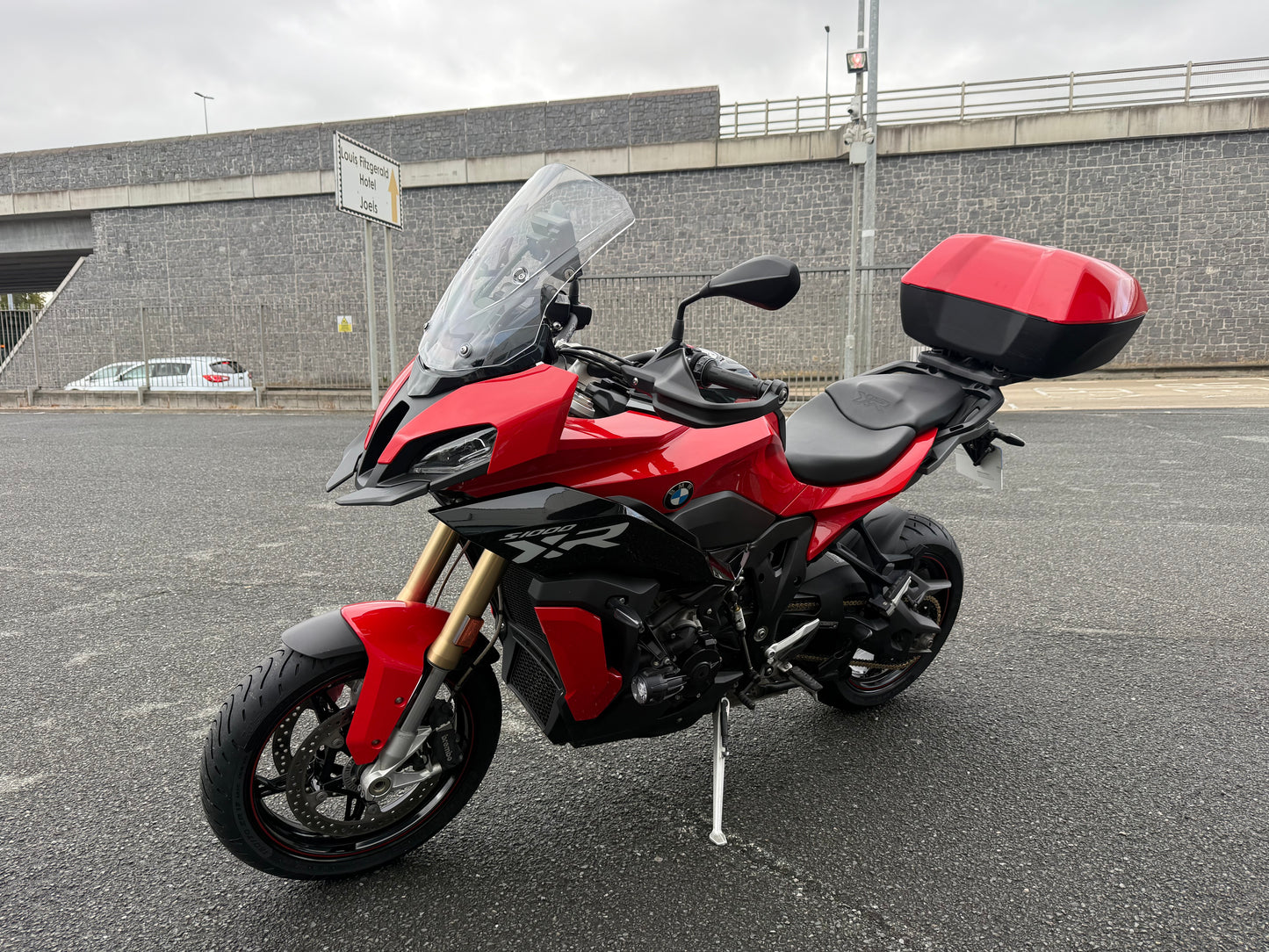 2023 BMW S1000XR
