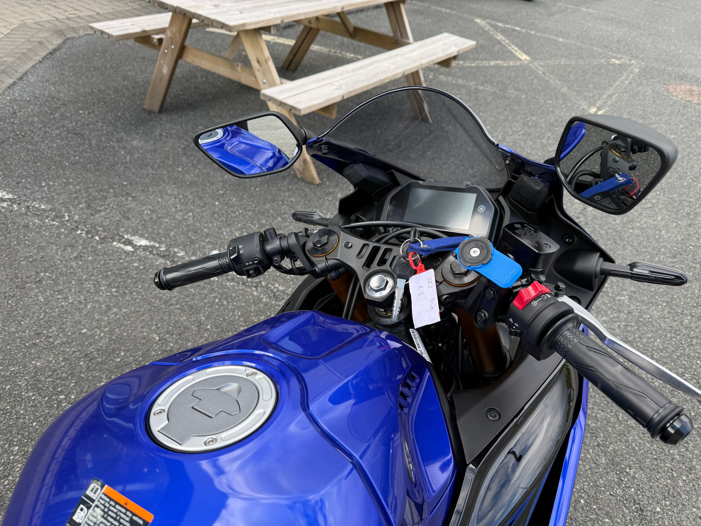 2025 Yamaha YZF-R3