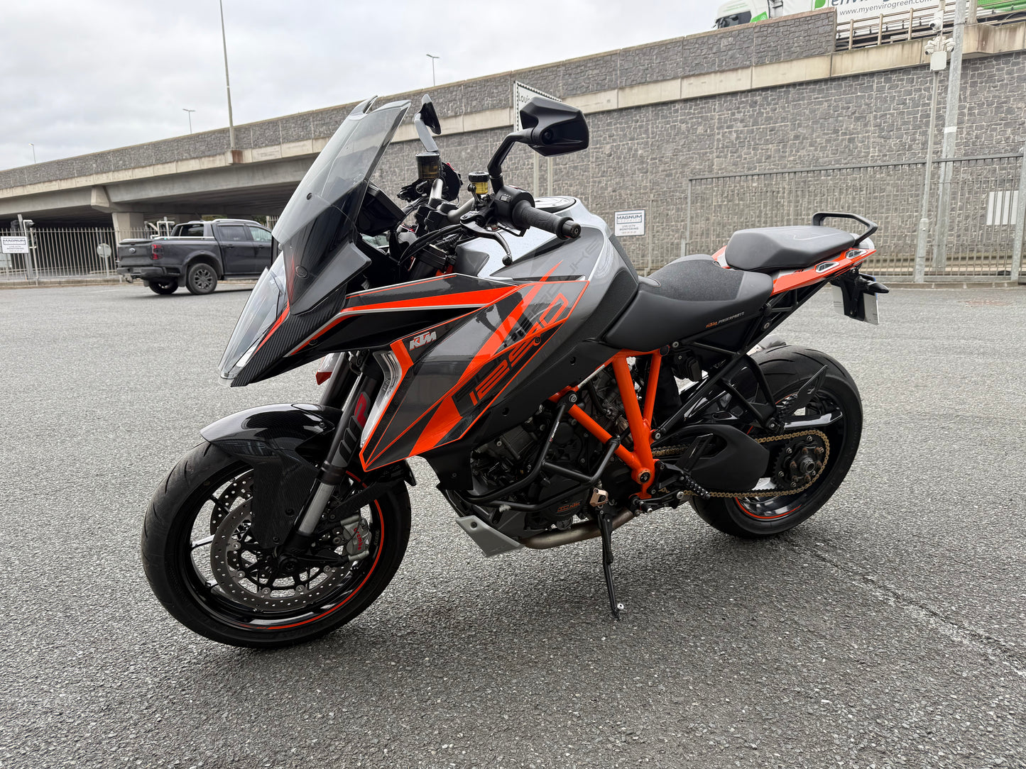 2017 KTM 1290 Super Duke GT