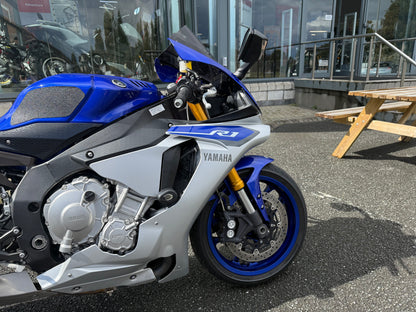 2015 Yamaha YZF-R1
