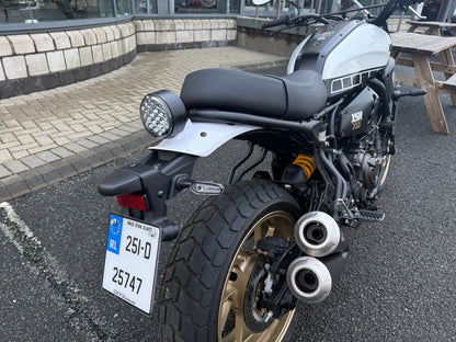 2025 Yamaha XSR700 Legacy