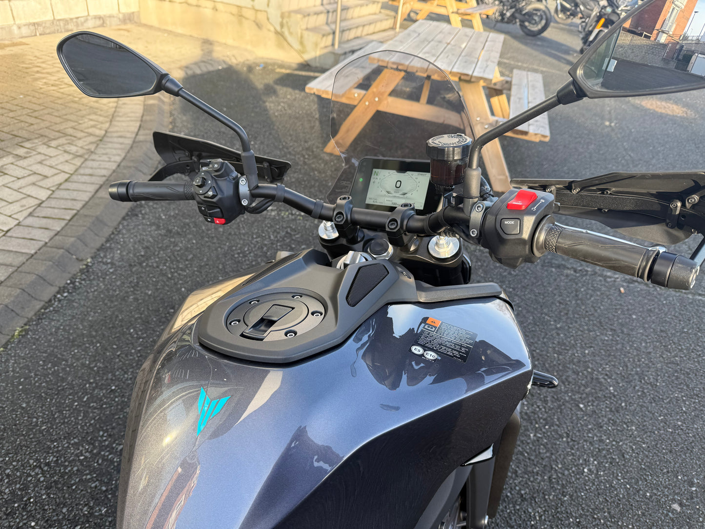 2025 Yamaha MT-09 Y-AMT