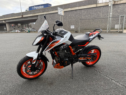 2021 KTM 890 Duke R