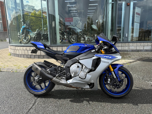 2015 Yamaha YZF-R1
