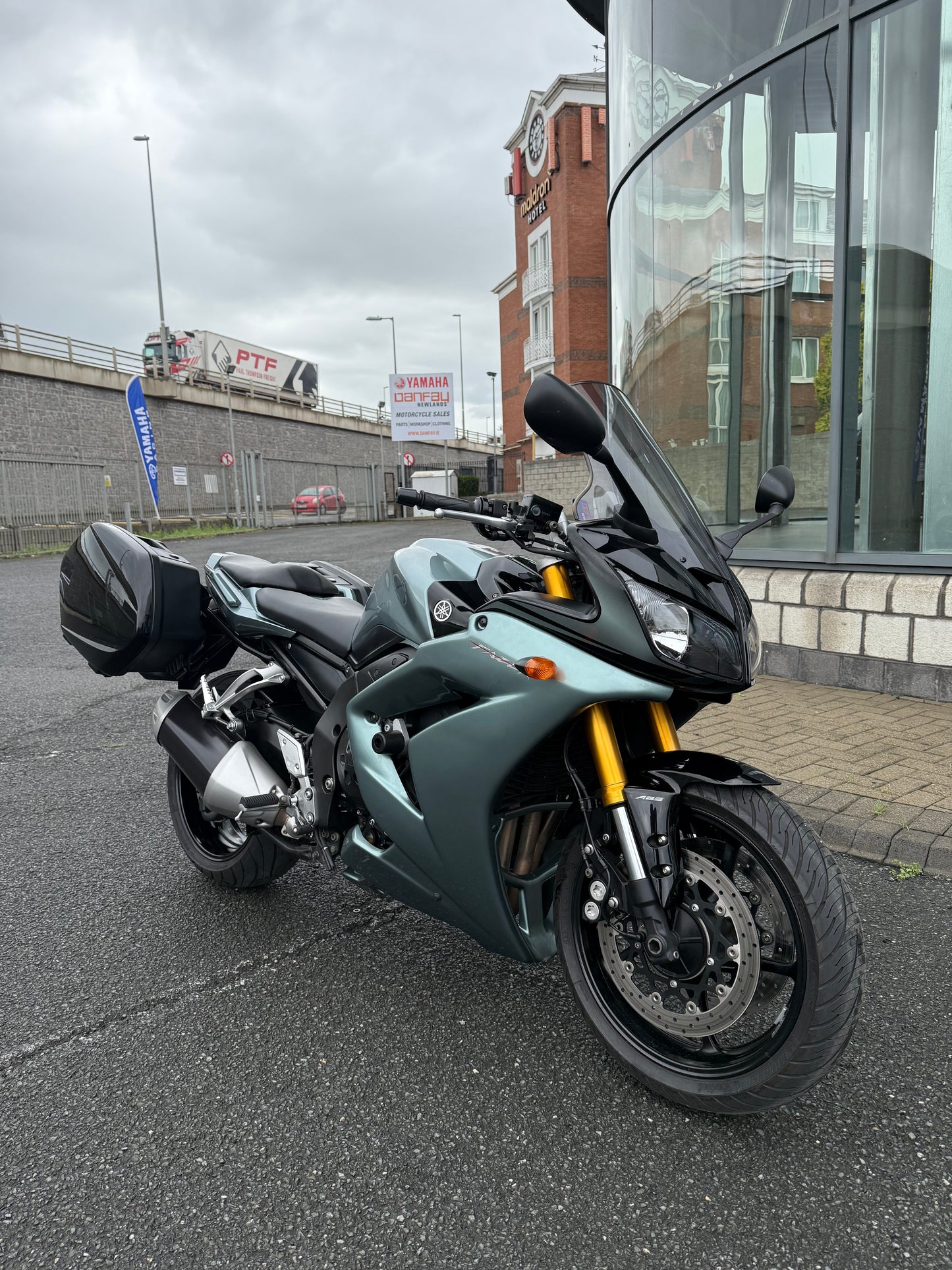 2009 Yamaha FZ1 TE