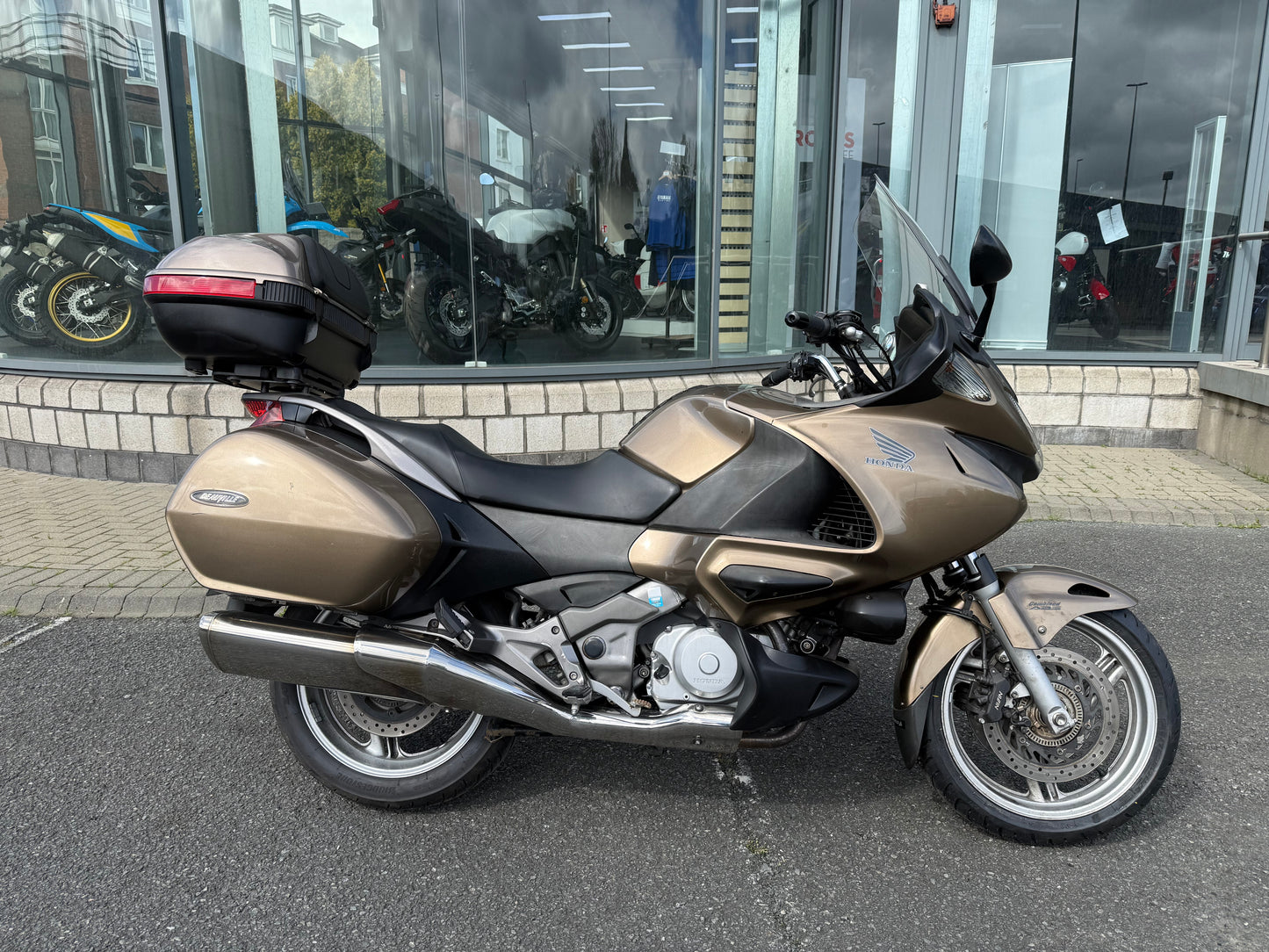 2008 Honda Deauville NT700V