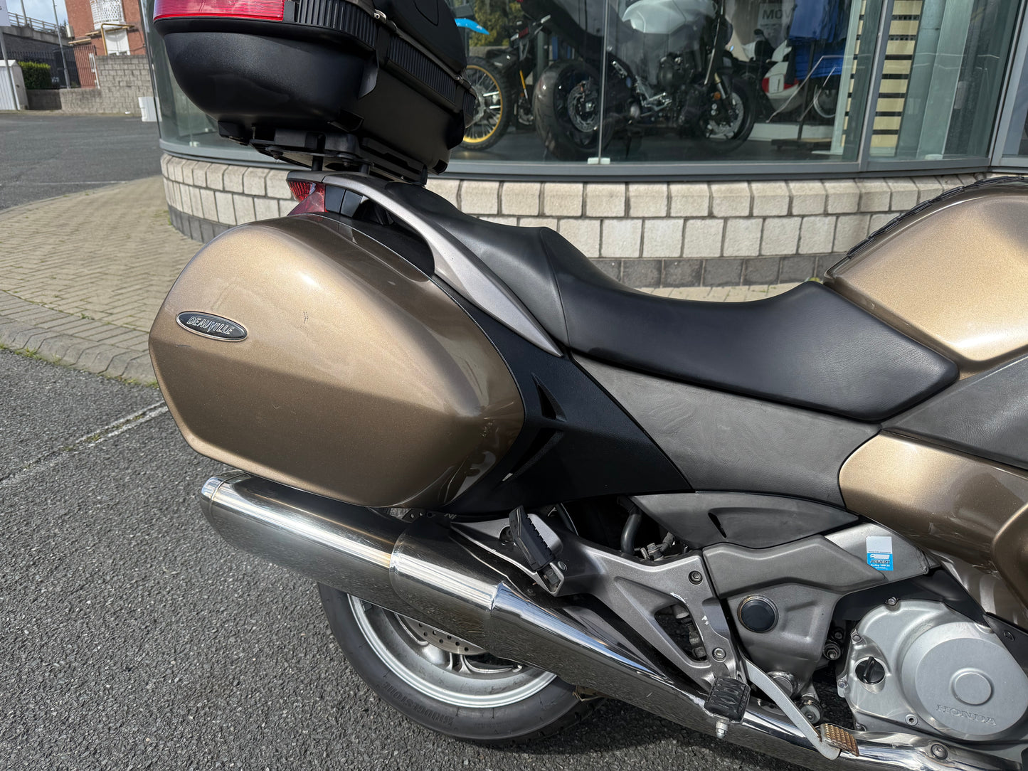 2008 Honda Deauville NT700V