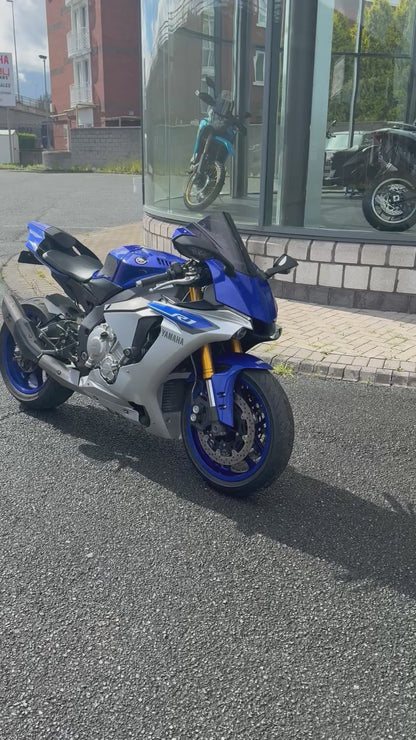 2015 Yamaha YZF-R1